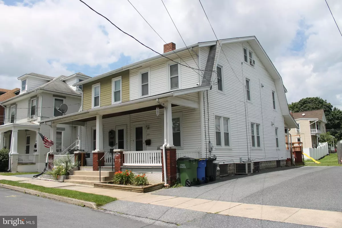 New Cumberland, PA 17070,305 10TH ST