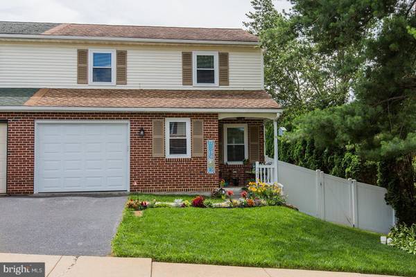 721 LINCOLN AVE, Ephrata, PA 17522