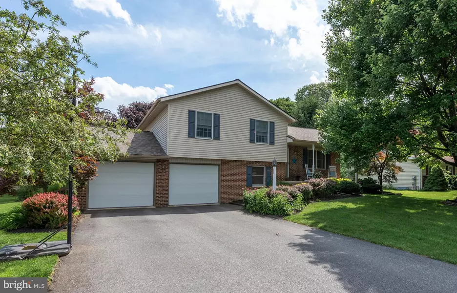 134 SCHOOL LN, Elizabethtown, PA 17022