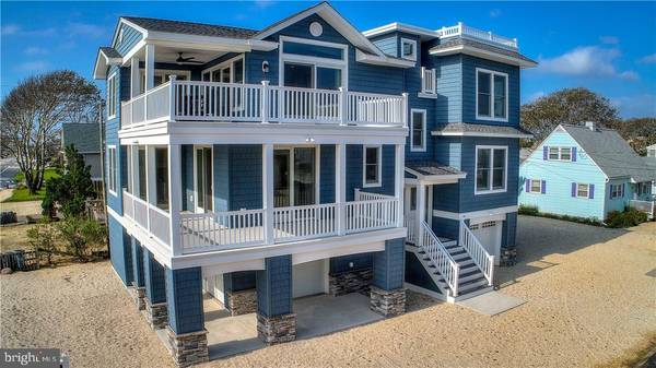 204 S 1ST ST, Surf City, NJ 08008