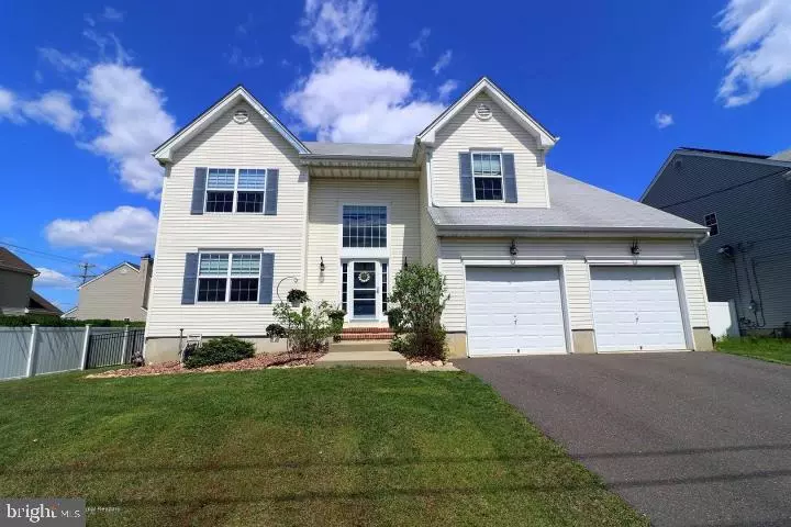 84 NAUTILUS DR, Barnegat, NJ 08005