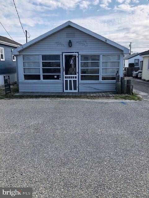 22 2ND LN, Seaside Park, NJ 08752