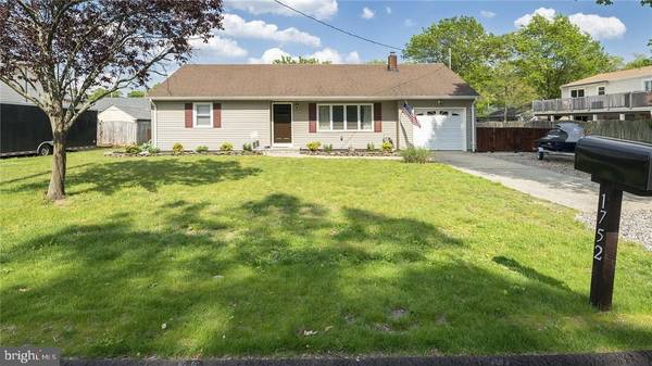 1752 LONGWOOD DR, Forked River, NJ 08731