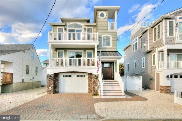 31 W SOUTH 33RD ST, Long Beach Township, NJ 08008