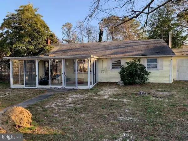 Lanoka Harbor, NJ 08734,812 CLAIRMORE AVE