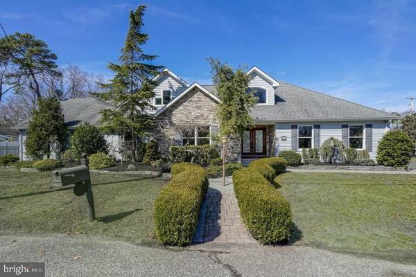 607 CEDAR AVE, Pine Beach, NJ 08741