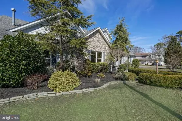 Pine Beach, NJ 08741,607 CEDAR AVE