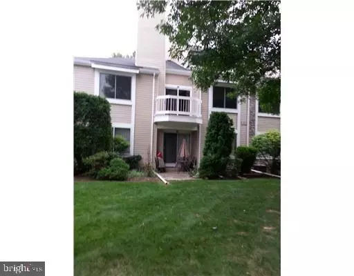 Parlin, NJ 08859,26 FARNHAM SQ #226