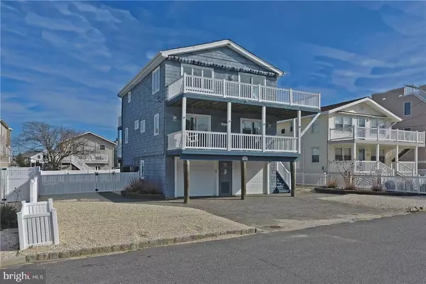 Surf City, NJ 08008,29 S 1ST ST