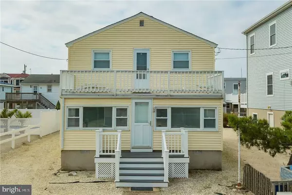 108 E 30TH ST, Ship Bottom, NJ 08008