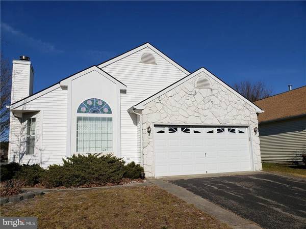 1 ABERGELE DR, Toms River, NJ 08757