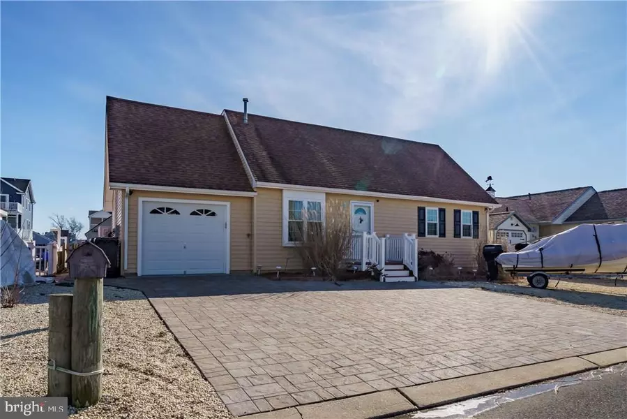 39 HENRY DR, Manahawkin, NJ 08050