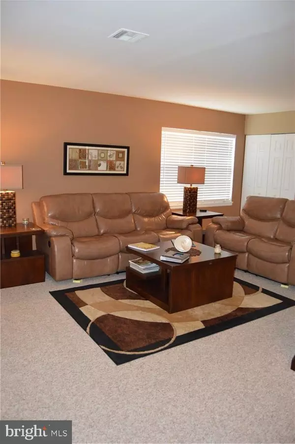 Lakewood, NJ 08701,552A SHEFFIELD CT #100A