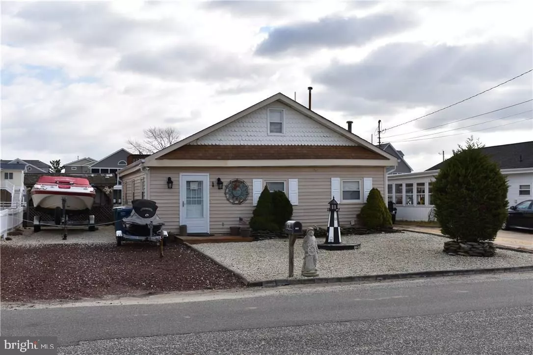 Tuckerton, NJ 08087,108 N SPINNAKER DR