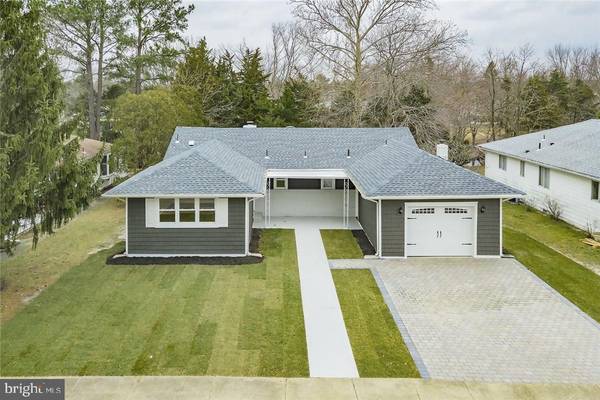 34 FORT DE FRANCE AVE, Toms River, NJ 08757