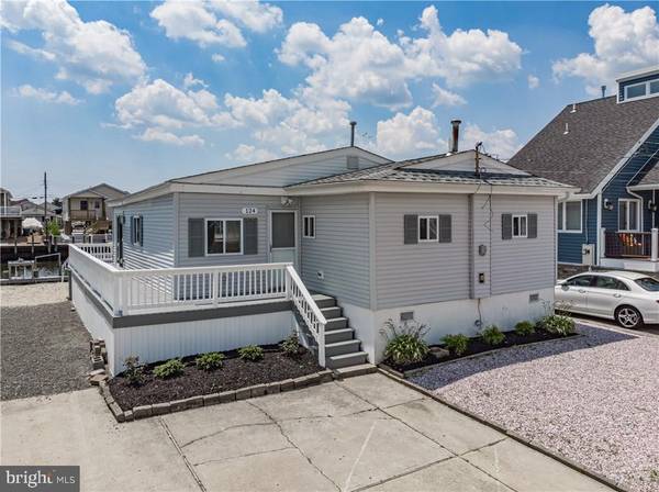 124 E SAIL DR, Tuckerton, NJ 08087