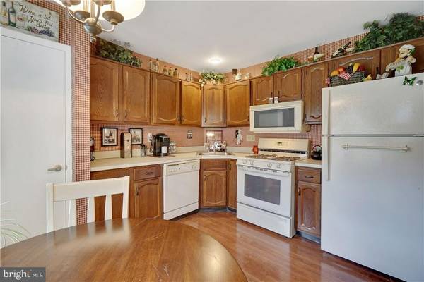 Forked River, NJ 08731,2 ABBEY CT