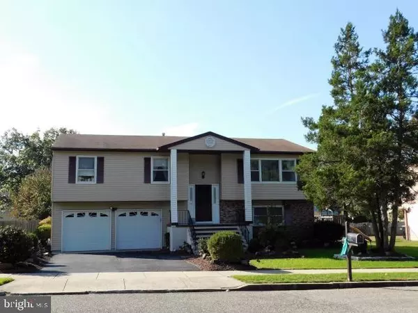 Howell, NJ 07731,143 PINE NEEDLE ST