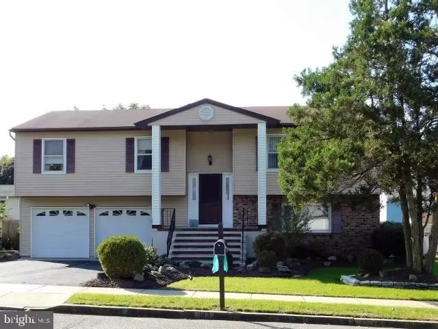 Howell, NJ 07731,143 PINE NEEDLE ST