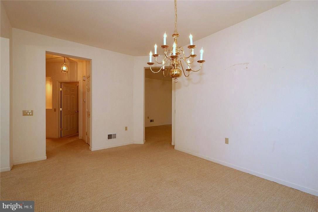 Barnegat, NJ 08005,12 FIVE BRIDGES CT