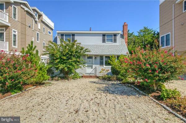 15 E 14TH ST, Long Beach Township, NJ 08008