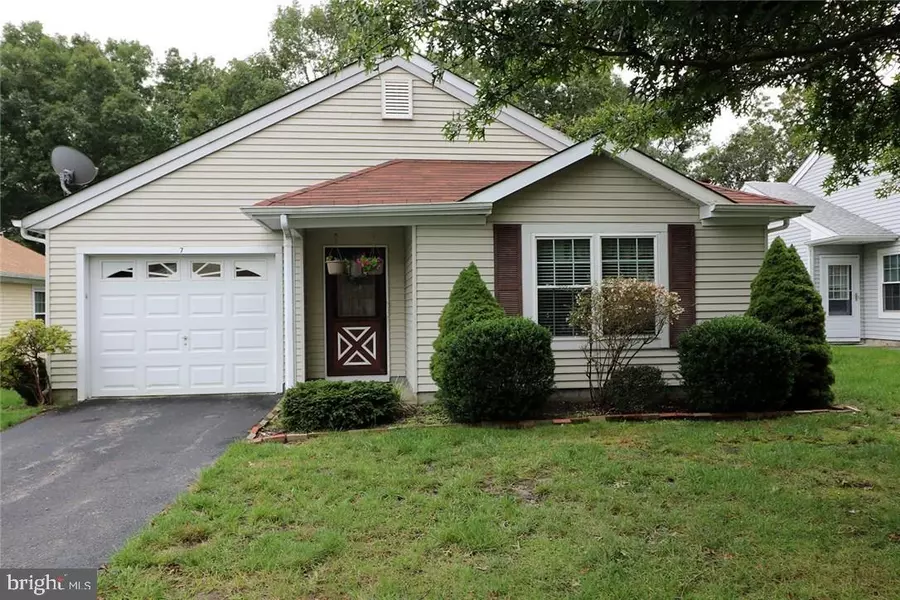 7 DOVE TREE CT, Barnegat, NJ 08005