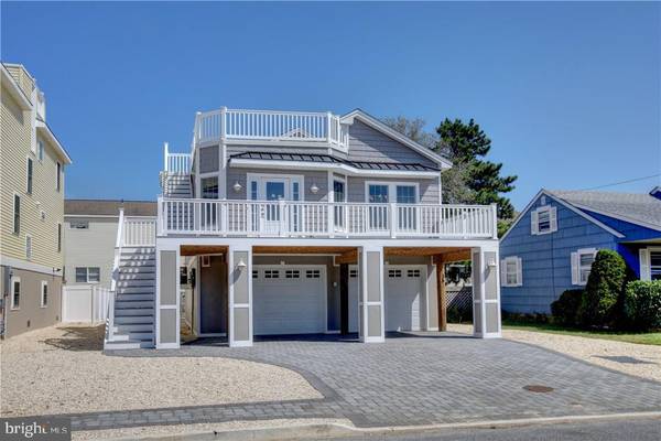 369 W 10TH ST, Ship Bottom, NJ 08008