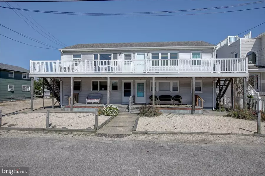 111 E 6TH ST #3, Ship Bottom, NJ 08008