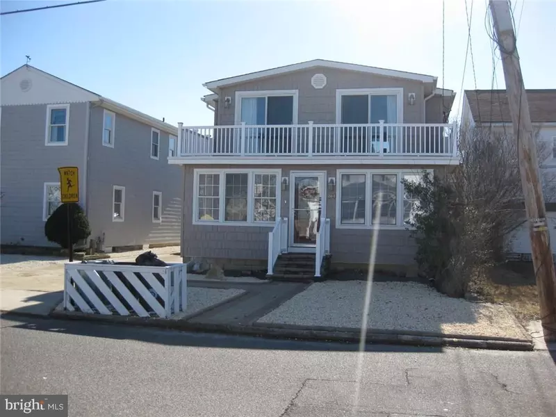 284 18TH ST, Ship Bottom, NJ 08008