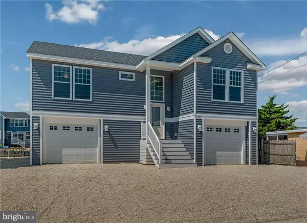 109 LAWRENCE DR, Manahawkin, NJ 08050