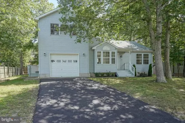 1175 TREASURE AVE, Manahawkin, NJ 08050