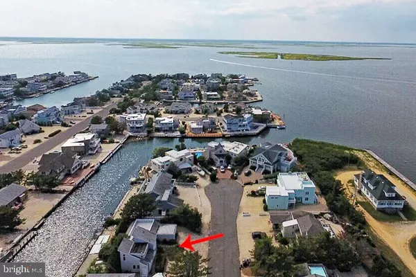 18 WARWICK AVE, Harvey Cedars, NJ 08008