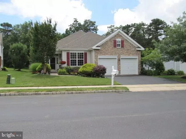 64 POND VIEW CIR, Barnegat, NJ 08005