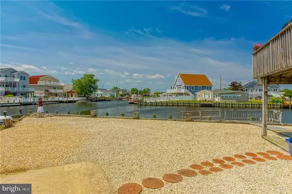 Tuckerton, NJ 08087,42 W BOAT DR