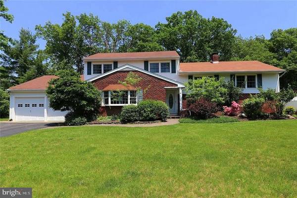 56 CLIFFSIDE DR, Toms River, NJ 08755