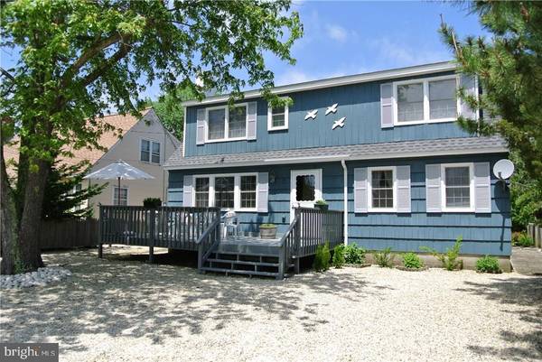 5 W 13TH ST, Barnegat Light, NJ 08006