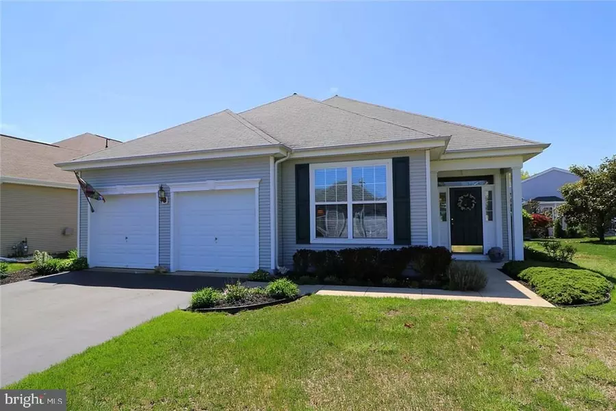 14 SILVER LAKE DR, Barnegat, NJ 08005