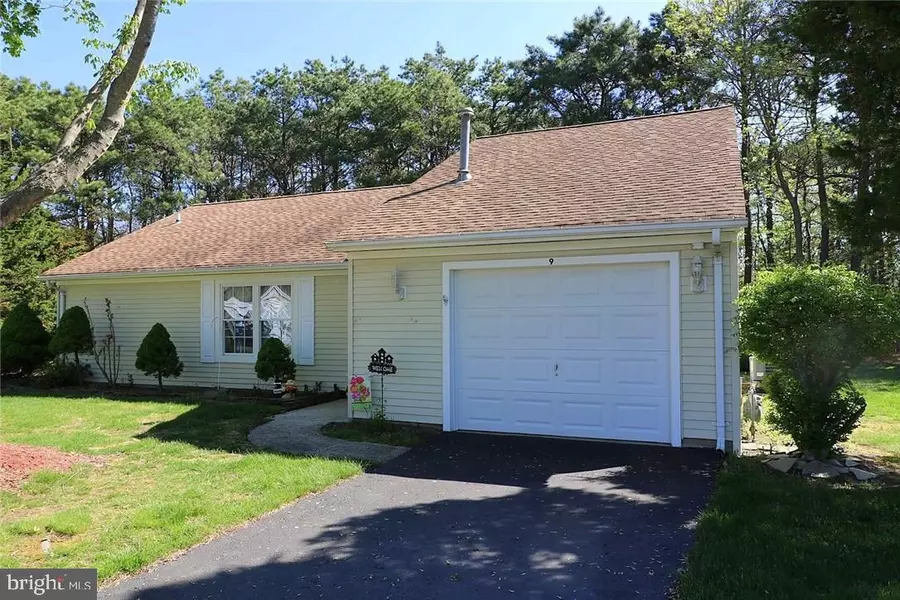 9 SUSSEX PL, Forked River, NJ 08731