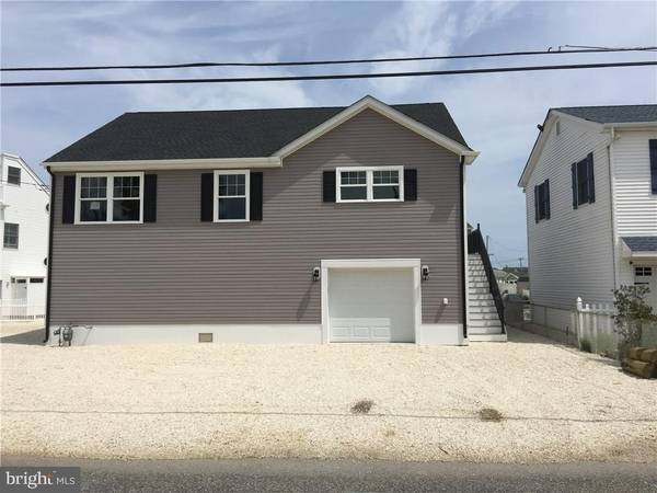 11 RONA LN, Manahawkin, NJ 08050