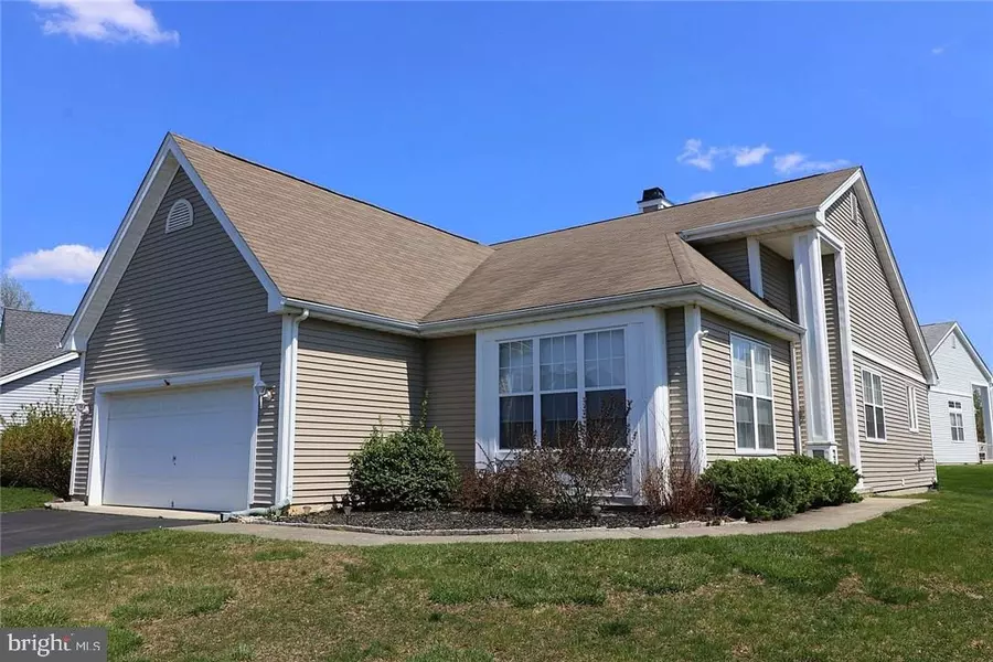 10 JUMPING BROOK LN, Barnegat, NJ 08005