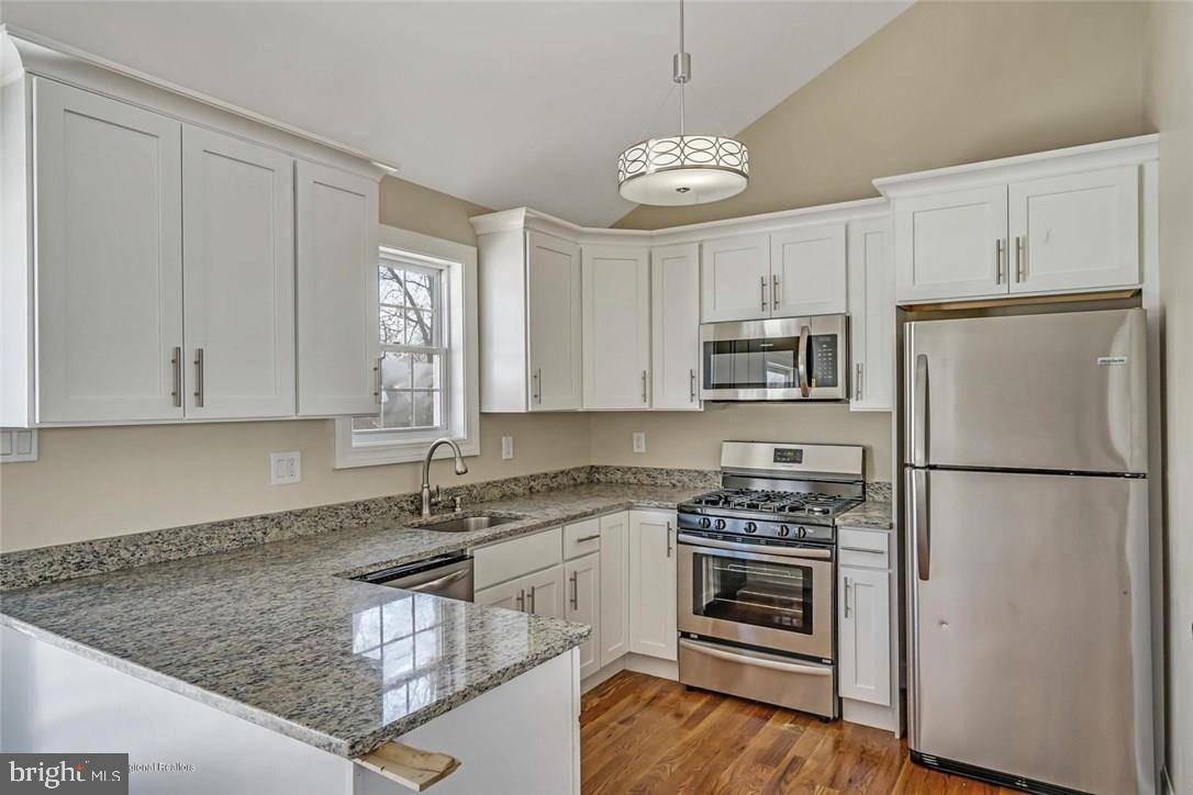 Tuckerton, NJ 08087,122 LIGHTHOUSE DR
