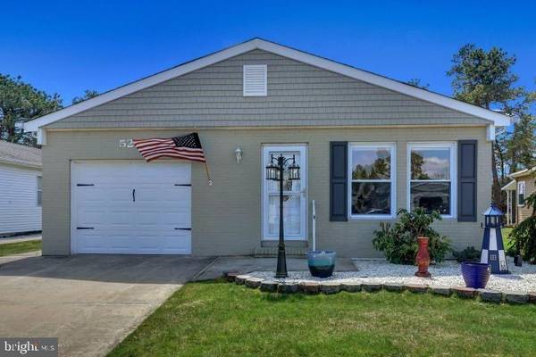 52 GORGINIO DR, Toms River, NJ 08757