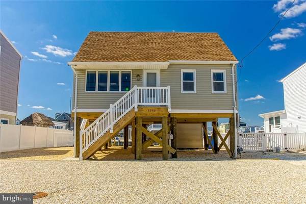 1295 PAUL BLVD, Manahawkin, NJ 08050