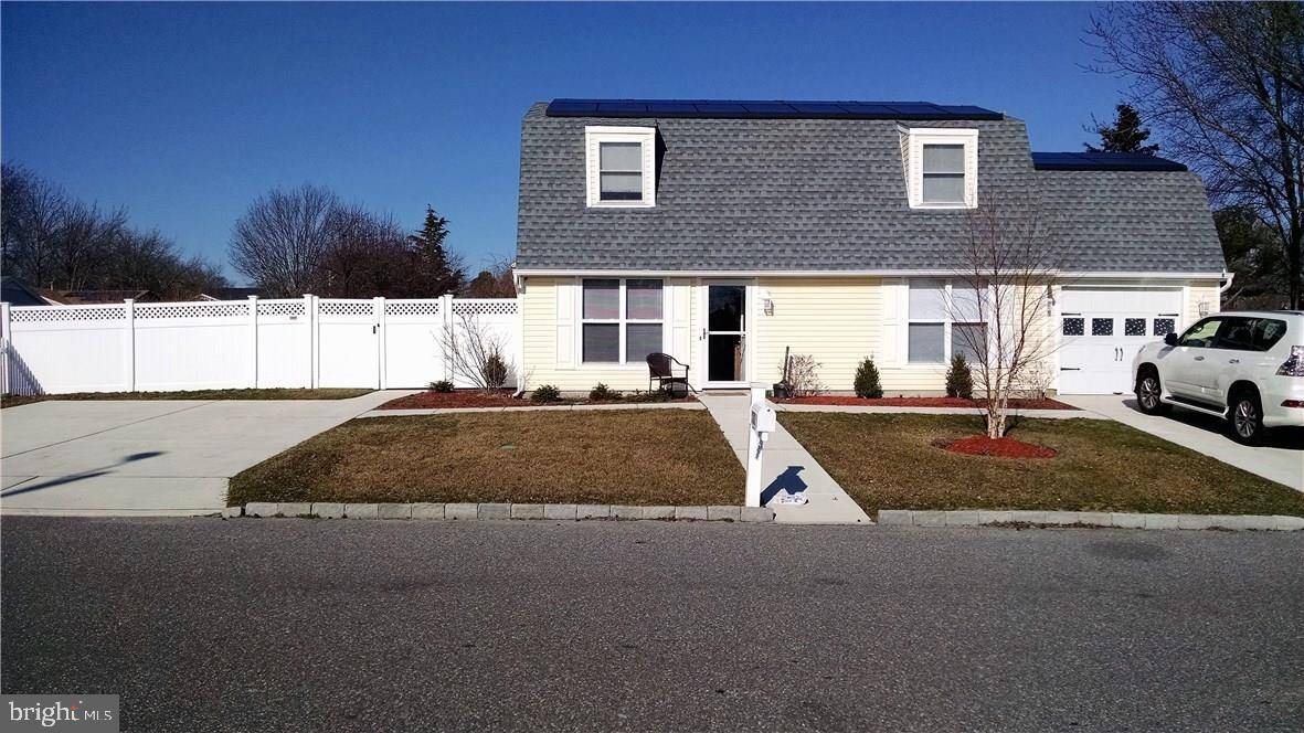 Tuckerton, NJ 08087,102 SENECA LAKE DR