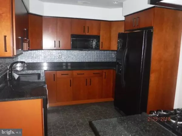 Freehold, NJ 07728,8 ALCOTT CT