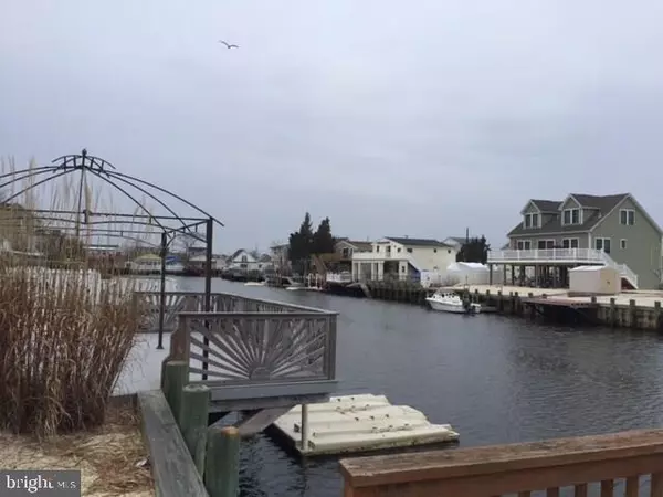 Tuckerton, NJ 08087,28 W DORY DR