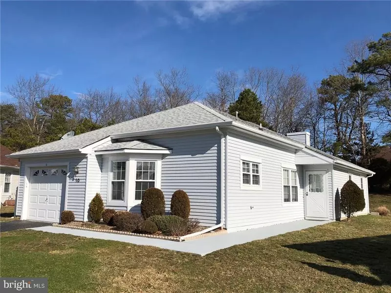 10 ARROW WOOD CT, Barnegat, NJ 08005