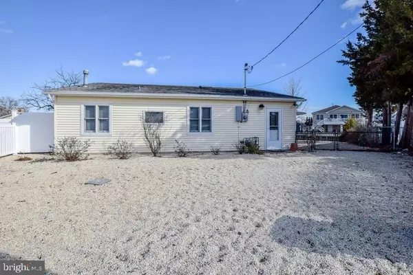 924 JANE DR, Manahawkin, NJ 08050