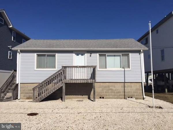 2548 1ST AVE, Manahawkin, NJ 08050