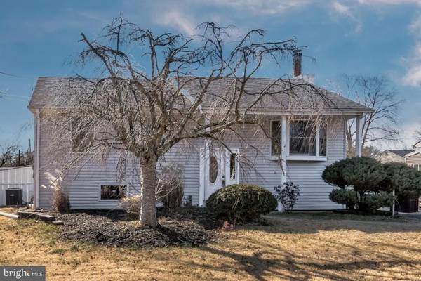 22 EDISON ST, Bayville, NJ 08721